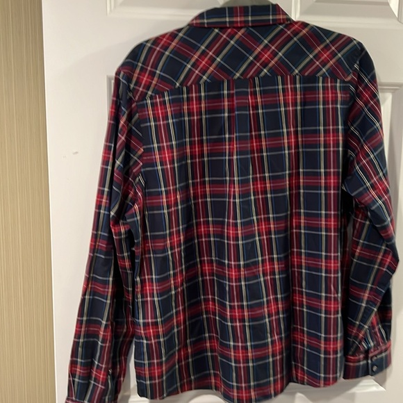 Untuckit Boys size 14, red black plaid with yellow and green. Never worn - Picture 4 of 4